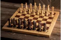 DUŻE SZACHY DĘBOWE (64,5x65cm) intarsjowane, rzeźbione, drewniane